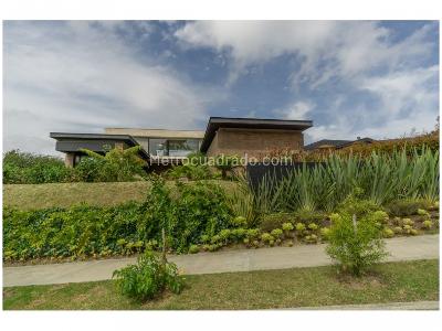 Casa de 4 alcobas en venta en Acuarela, Envigado, 450 m² · foto 2 de 20