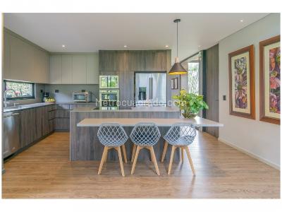 Casa de 4 alcobas en venta en Acuarela, Envigado, 450 m² · foto 11 de 20