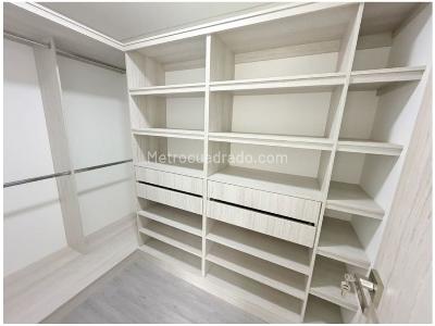 Apartamento de 3 alcobas en venta en Las Lomas, Medellín, 103 m² · foto 9 de 10