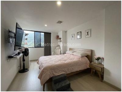 Apartamento en venta en Loma Del Escobero, Envigado · foto 4 de 8