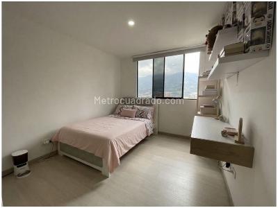 Apartamento en venta en Loma Del Escobero, Envigado · foto 6 de 8