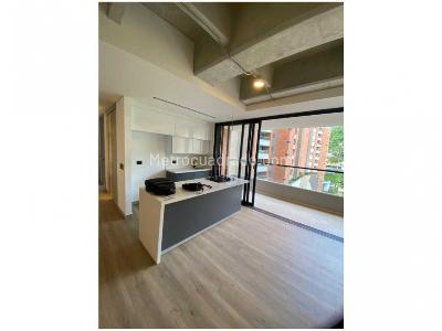 Apartamento de 2 alcobas en venta en Loma De Los Mesa, Envigado, 86 m² · foto 2 de 18