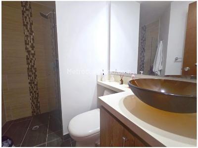 Apartamento en venta en Loma De Los Bernal, Medellín · foto 12 de 12