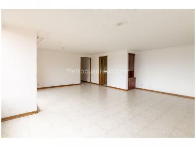 Apartamento en venta en Lalinde, Medellín · foto 3 de 20