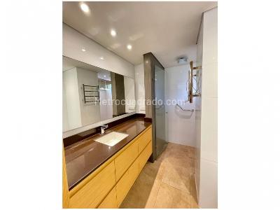 Apartamento de 2 alcobas en venta en Calasanz, Medellín, 206 m² · foto 9 de 12