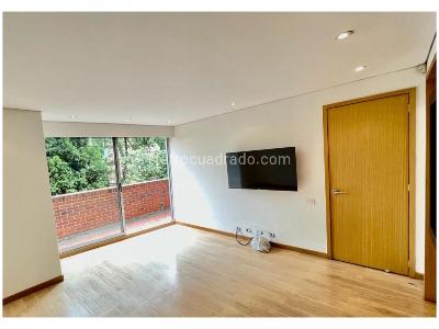 Apartamento de 2 alcobas en venta en Calasanz, Medellín, 206 m² · foto 10 de 12