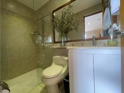 Apartamento de 3 alcobas en venta en Las Santas, Medellín, 110 m² · foto 4 de 20