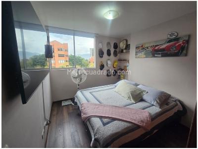 Apartamento de 3 alcobas en venta en Los Balsos, Medellín, 94 m² · foto 10 de 14