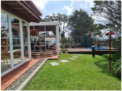 Casa de 4 alcobas en venta en Loma Del Escobero, Envigado, 360 m² · foto 5 de 7