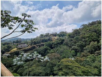 Casa de 4 alcobas en venta en Loma Del Escobero, Envigado, 360 m² · foto 6 de 7