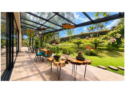 Casa de 3 alcobas en venta en El Vergel, Envigado, 330 m² · foto 3 de 20