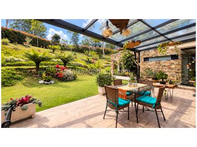 Casa de 3 alcobas en venta en El Vergel, Envigado, 330 m² · foto 4 de 20