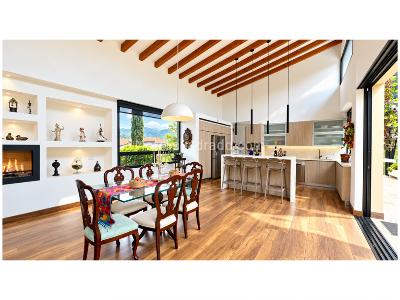 Casa de 3 alcobas en venta en El Vergel, Envigado, 330 m² · foto 11 de 20