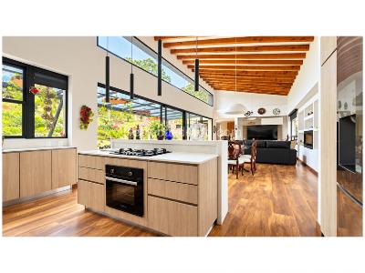 Casa de 3 alcobas en venta en El Vergel, Envigado, 330 m² · foto 17 de 20