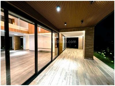 Casa de 4 alcobas en venta en Alto Del Escobero, Envigado, 507 m² · foto 6 de 18