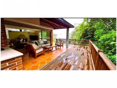Casa de 5 alcobas en venta en Loma Del Escobero, Envigado, 330 m² · foto 5 de 19