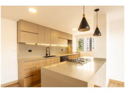 Apartamento de 3 alcobas en venta en Los Balsos No, Medellín, 200 m² · foto 6 de 20