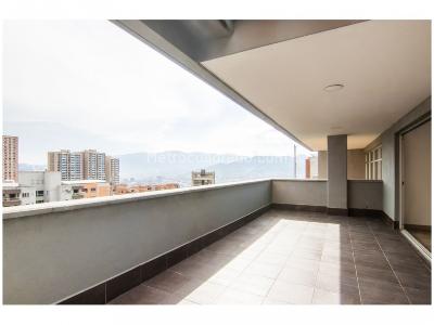 Apartamento de 3 alcobas en venta en Los Balsos No, Medellín, 200 m² · foto 16 de 20