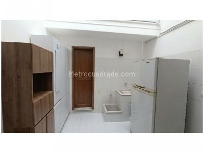 Casa de 3 alcobas en venta en San Lucas, Medellín, 274 m² · foto 4 de 19