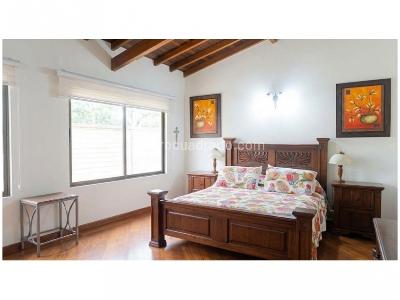 Casa de 3 alcobas en venta en San Lucas, Medellín, 274 m² · foto 8 de 19