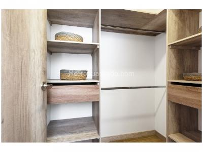 Apartamento de 2 alcobas en venta en El Poblado, Medellín, 64 m² · foto 11 de 20