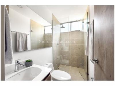 Apartamento de 2 alcobas en venta en El Poblado, Medellín, 64 m² · foto 6 de 20