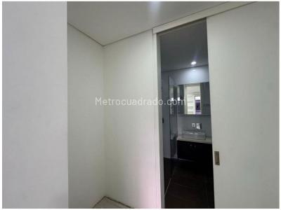 Casa de 3 alcobas en venta en Loma El Atravesado, Envigado, 290 m² · foto 4 de 20