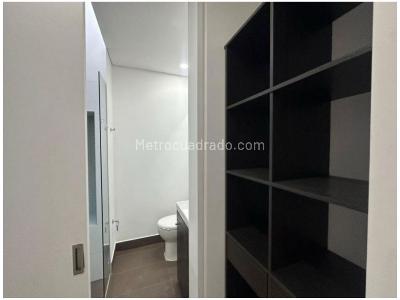 Casa de 3 alcobas en venta en Loma El Atravesado, Envigado, 290 m² · foto 7 de 20