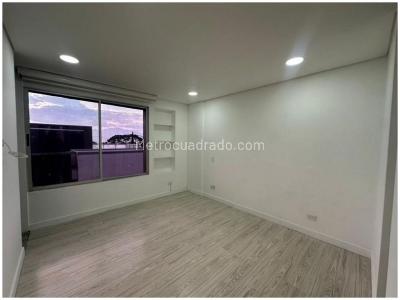 Casa de 3 alcobas en venta en Loma El Atravesado, Envigado, 290 m² · foto 9 de 20