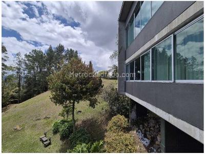 Casa de 5 alcobas en venta en Alto De Las Palmas, Envigado, 550 m² · foto 2 de 20