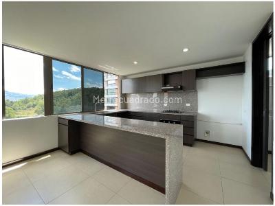 Apartamento en venta en Altos Del Poblado, Medellín · foto 3 de 11