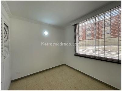 Apartamento de 3 alcobas en venta en Segundo Parque, Medellín, 90 m² · foto 12 de 16