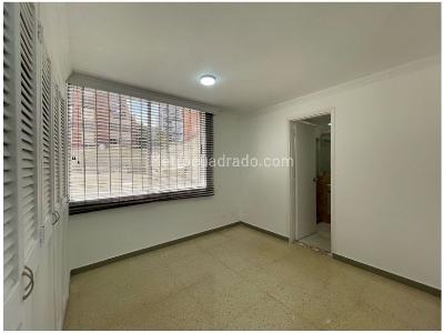 Apartamento de 3 alcobas en venta en Segundo Parque, Medellín, 90 m² · foto 13 de 16