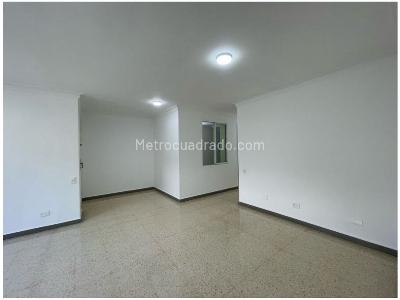 Apartamento de 3 alcobas en venta en Segundo Parque, Medellín, 90 m² · foto 2 de 16