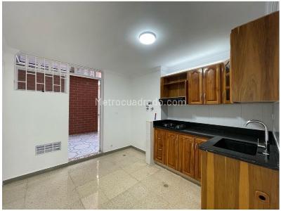 Apartamento de 3 alcobas en venta en Segundo Parque, Medellín, 90 m² · foto 4 de 16
