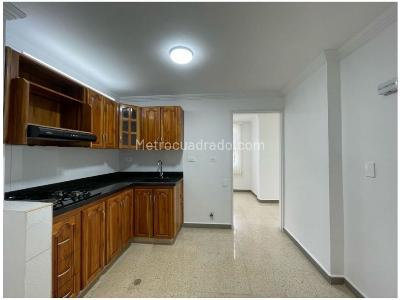 Apartamento de 3 alcobas en venta en Segundo Parque, Medellín, 90 m² · foto 5 de 16