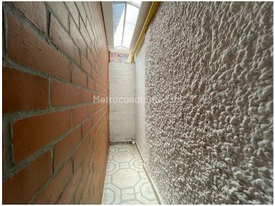 Apartamento de 3 alcobas en venta en Segundo Parque, Medellín, 90 m² · foto 6 de 16