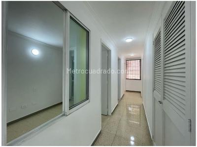 Apartamento de 3 alcobas en venta en Segundo Parque, Medellín, 90 m² · foto 8 de 16