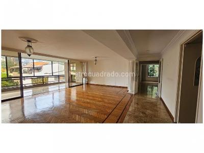 Apartamento de 3 alcobas en venta en El Poblado, Medellín, 217 m² · foto 3 de 20