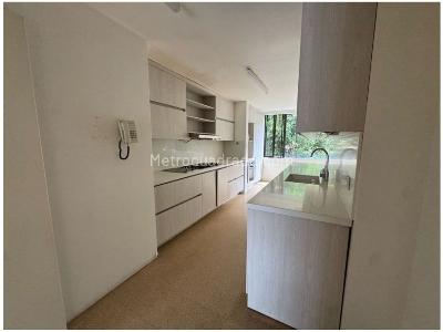 Apartamento de 3 alcobas en venta en El Poblado, Medellín, 217 m² · foto 6 de 20