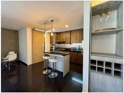 Apartaestudio en venta en Lalinde, Medellín, 74 m² · foto 2 de 17