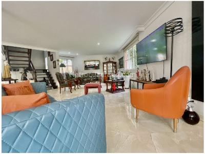 Casa en venta en Las Palmas, Medellín · foto 4 de 19