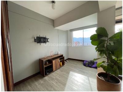 Apartamento en venta en Loma Del Escobero, Envigado · foto 4 de 14