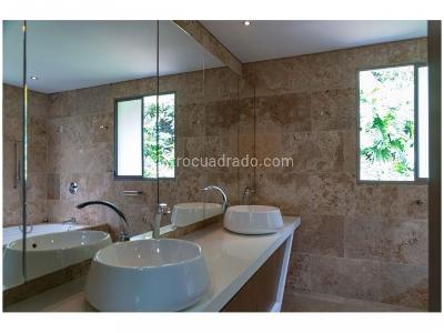 Casa de 3 alcobas en venta en Cola Del Zorro, Medellín, 323 m² · foto 16 de 18