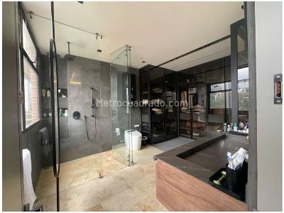Apartamento en venta en El Campestre, Medellín · foto 8 de 11