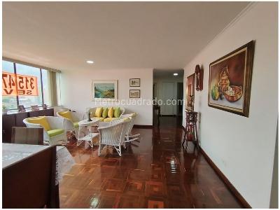 Apartamento de 3 alcobas en venta en Av La Playa, Medellín, 122 m² · foto 2 de 17
