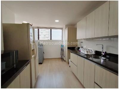 Apartamento de 3 alcobas en venta en Av La Playa, Medellín, 122 m² · foto 4 de 17