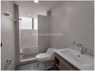 Apartamento de 3 alcobas en venta en La Candelaria, Medellín, 122 m² · foto 12 de 12
