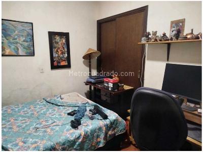 Casa de 5 alcobas en venta en La Castellana, Medellín, 230 m² · foto 11 de 19