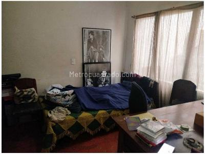 Casa de 5 alcobas en venta en La Castellana, Medellín, 230 m² · foto 13 de 19